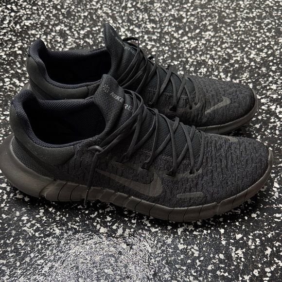 Nike Triple Black Free Flyknit 5.0 RN - Picture 3 of 7